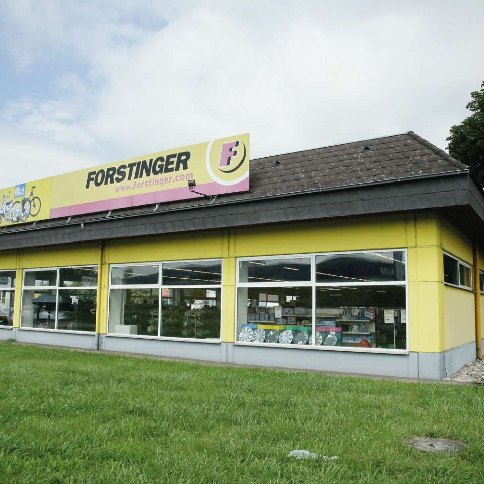 Usage: Commercial,Area: 998m²,Country: Austria